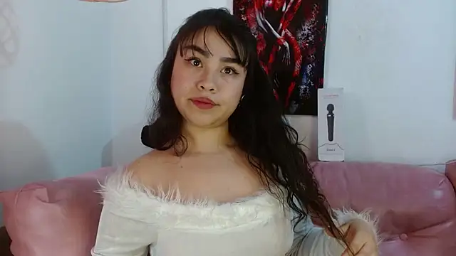 Snapshot of hinataleecs chatting on 11.30.25 hinataleecs online show from 11.30.25