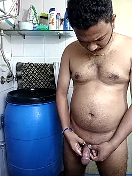 Snapshot of Mmm992170 chatting on 11.06.25 Mmm992170 online show from 11.06.25