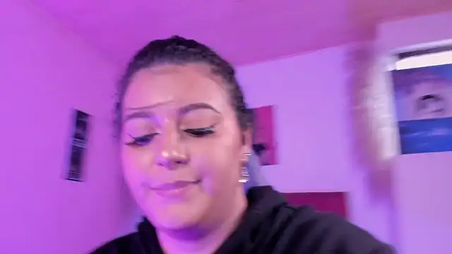 Snapshot of LorenaStevens chatting on 02.03.26 LorenaStevens online show from 02.03.26