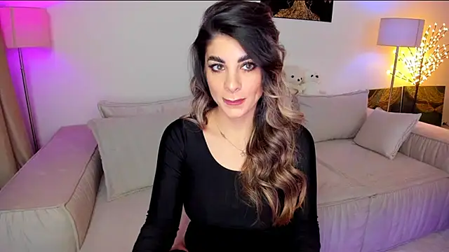 Snapshot of Queenofyouredreams chatting on 02.23.25 Queenofyouredreams online show from 02.23.25