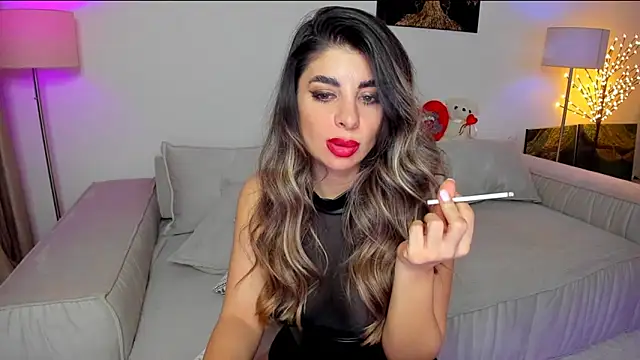 Snapshot of Queenofyouredreams chatting on 03.17.25 Queenofyouredreams online show from 03.17.25