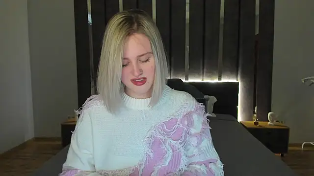 Snapshot of _Sarah_Soul_ chatting on 12.31.24 Sarah Soul online show from 12.31.24
