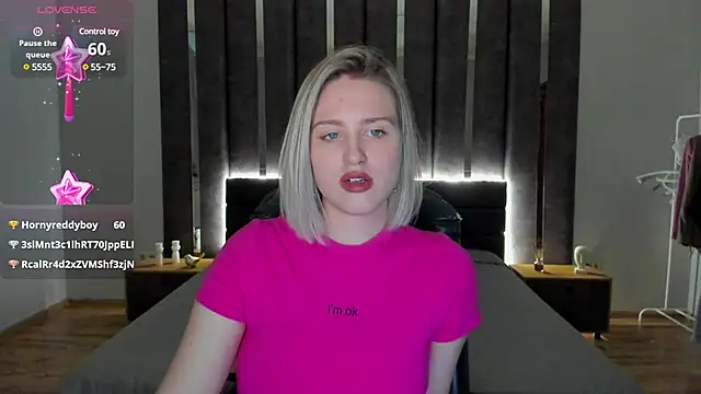 Snapshot of _Sarah_Soul_ chatting on 01.04.25 Sarah Soul online show from 01.04.25
