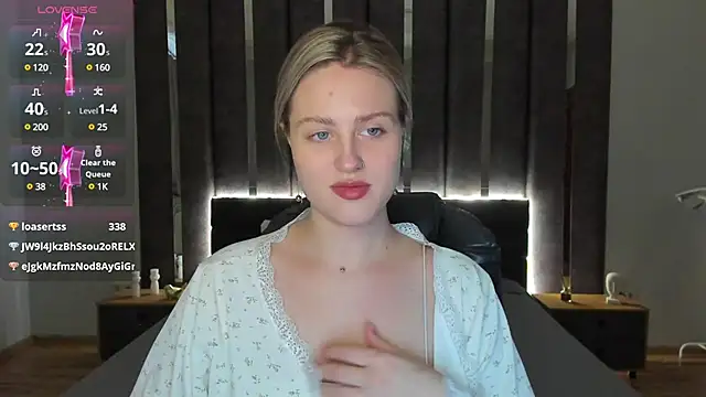 Snapshot of _Sarah_Soul_ chatting on 01.05.25 Sarah Soul online show from 01.05.25