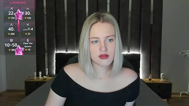 Snapshot of _Sarah_Soul_ chatting on 01.06.25 Sarah Soul online show from 01.06.25