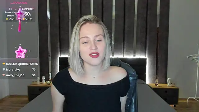 Snapshot of _Sarah_Soul_ chatting on 01.06.25 Sarah Soul online show from 01.06.25