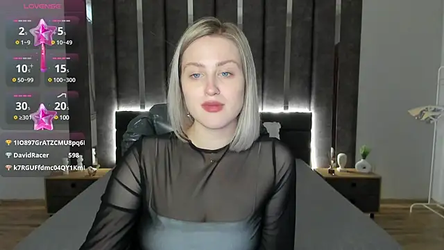 Snapshot of _Sarah_Soul_ chatting on 01.30.25 Sarah Soul online show from 01.30.25