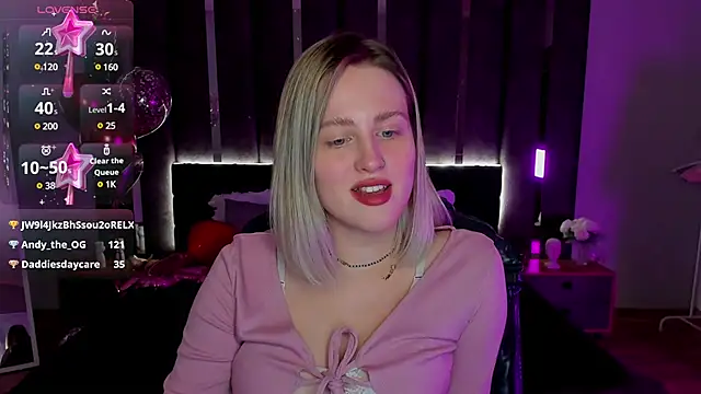 Snapshot of _Sarah_Soul_ chatting on 03.01.25 Sarah Soul online show from 03.01.25