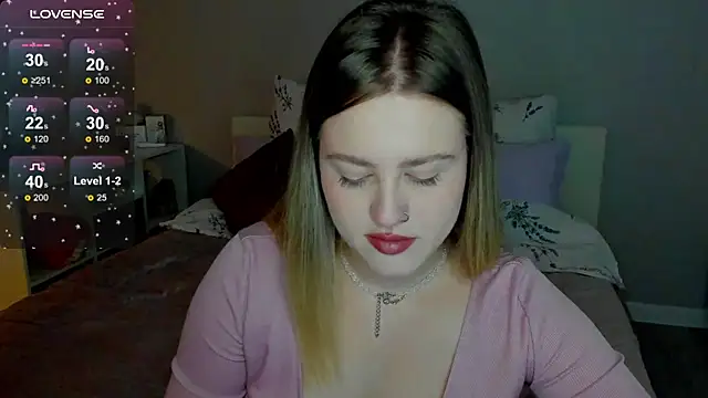 Snapshot of _Sarah_Soul_ chatting on 10.03.25 Sarah Soul online show from 10.03.25