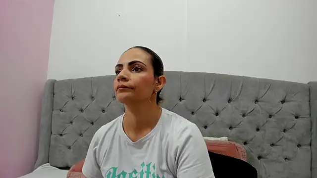 Valesskahall online show from 12.17.25