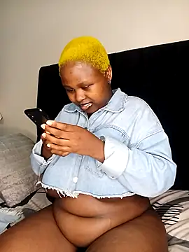 Dark Berry 26 online show from 11.07.25