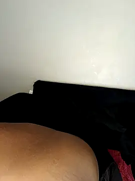 Dark Berry 26 online show from 03.03.26