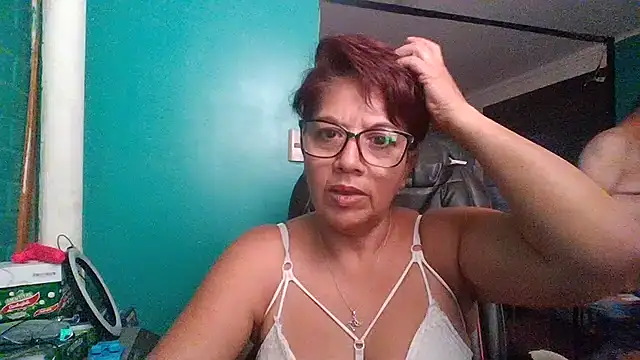 Snapshot of TRISH_MILF chatting on 12.01.24 TRISH MILF online show from 12.01.24
