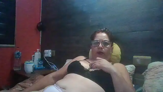 Snapshot of TRISH_MILF chatting on 12.10.24 TRISH MILF online show from 12.10.24
