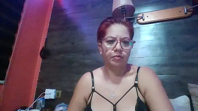 Snapshot of TRISH_MILF chatting on 02.22.25 TRISH MILF online show from 02.22.25