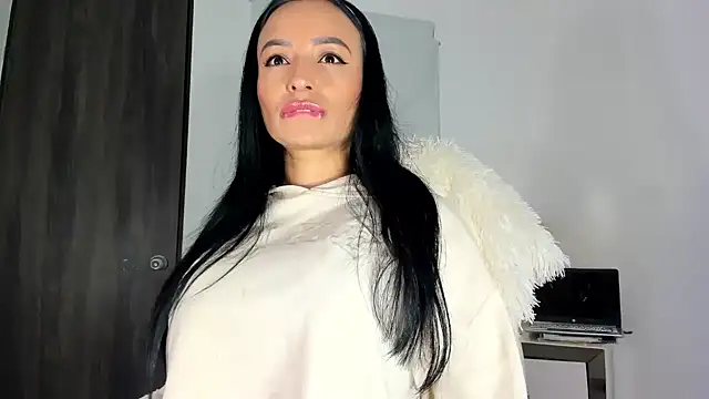 Snapshot of alexa_tobar chatting on 07.20.26 alexa tobar online show from 07.20.26