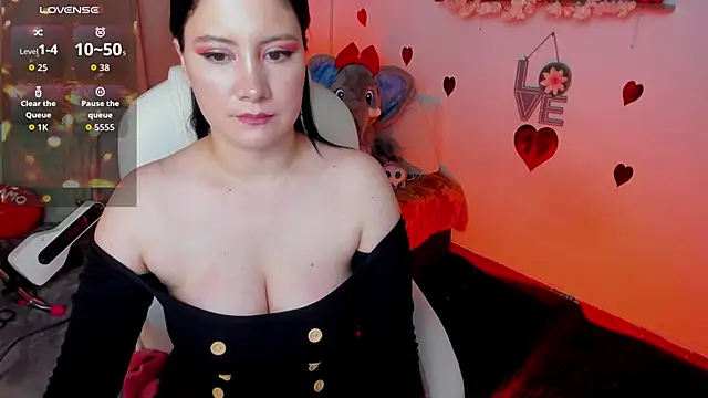 Snapshot of allison-sweet1 chatting on 05.09.26 allison-sweet1 online show from 05.09.26