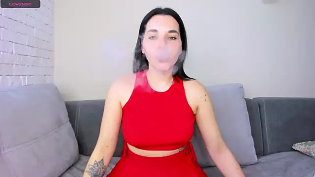 Snapshot of Kate_Ree chatting on 02.15.25 Kate Ree online show from 02.15.25