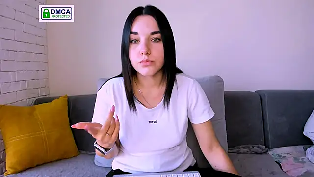 Snapshot of Kate_Ree chatting on 09.12.25 Kate Ree online show from 09.12.25