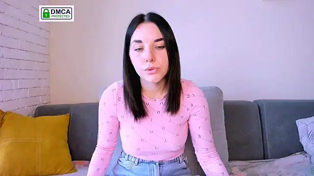 Snapshot of Kate_Ree chatting on 09.21.25 Kate Ree online show from 09.21.25