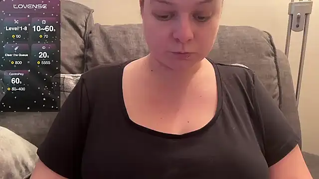 NaughtyWifeUK online show from 04.05.26