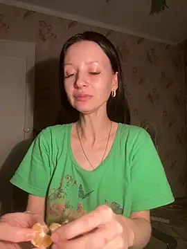 Starry Siren online show from 11.24.25