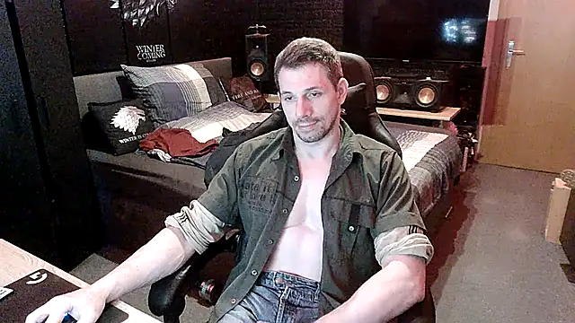 Snapshot of dreamwallker21 chatting on 04.24.26 dreamwallker21 online show from 04.24.26