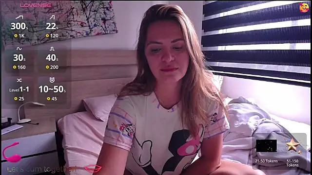 ParisW online show from 12.16.25