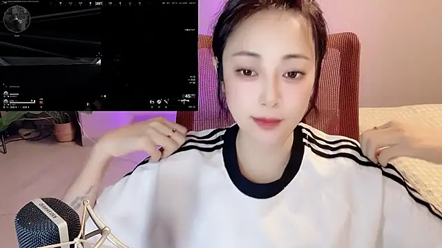 Daisy-77 online show from 04.17.26