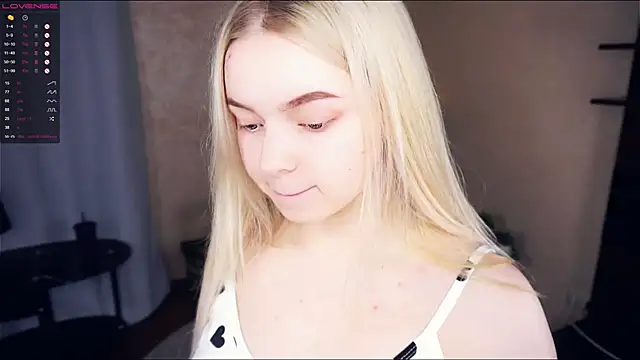 ZaraCreedon online show from 02.13.25