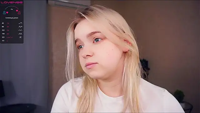 ZaraCreedon online show from 03.19.25