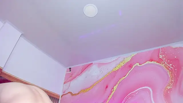 Daisy  rose online show from 11.26.25