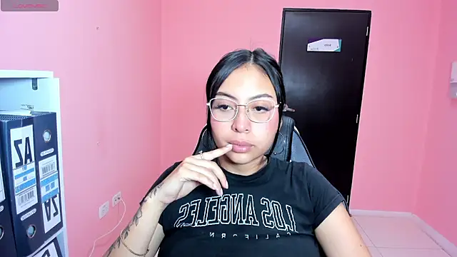 AlanaPetterson online show from 12.12.24