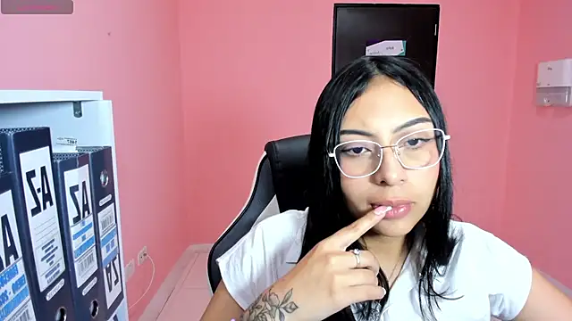 AlanaPetterson online show from 01.17.25