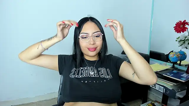 AlanaPetterson online show from 01.31.25