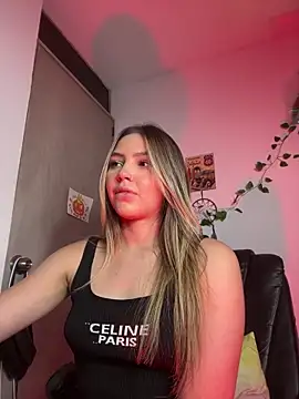 Snapshot of LoolitaBeauty_ chatting on 02.27.26 LoolitaBeauty online show from 02.27.26