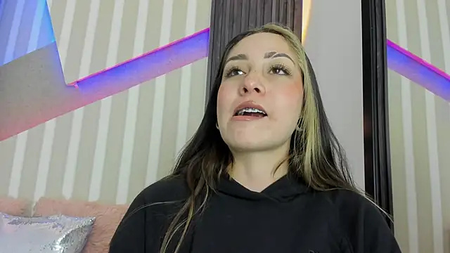 emily layton online show from 10.19.25