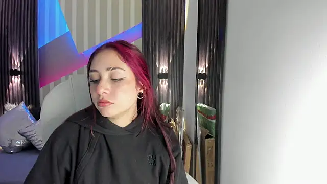 emily layton online show from 11.16.25