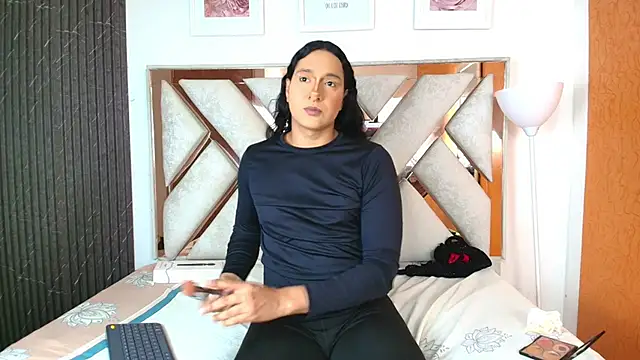 Alison Chan  online show from 11.25.25