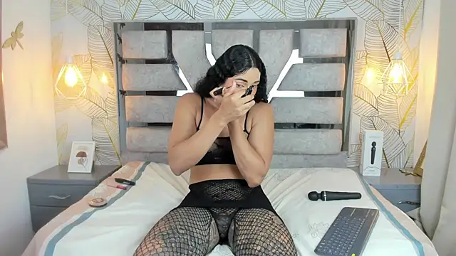 Alison Chan  online show from 04.16.26