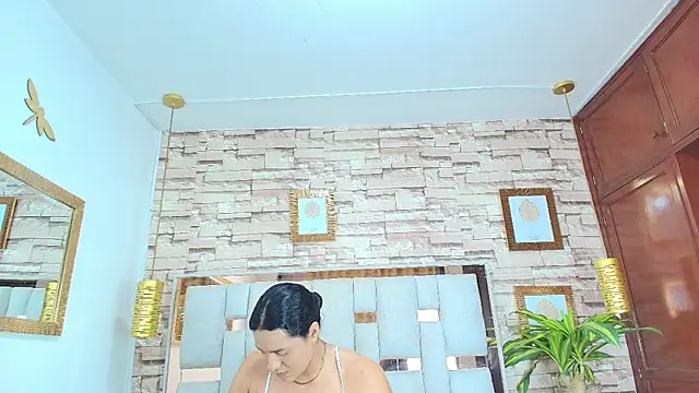 Snapshot of Alison_Chan_ chatting on 07.20.26 Alison Chan online show from 07.20.26