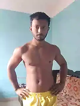 Snapshot of HunkyAriyan chatting on 12.29.24 HunkyAriyan online show from 12.29.24