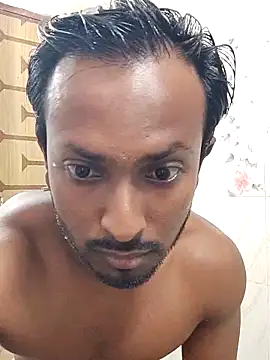 Snapshot of HunkyAriyan chatting on 03.10.25 HunkyAriyan online show from 03.10.25