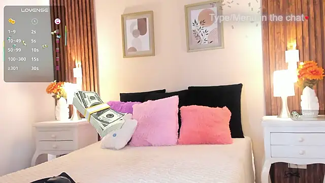 EllieRussell  online show from 01.31.26