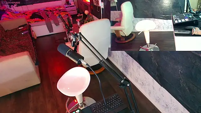 Doggyray44 online show from 12.22.24