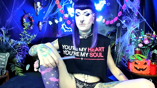 Snapshot of Purple_Coffin666 chatting on 10.09.25 Purple Coffin666 online show from 10.09.25
