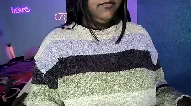 expression queen online show from 01.12.25