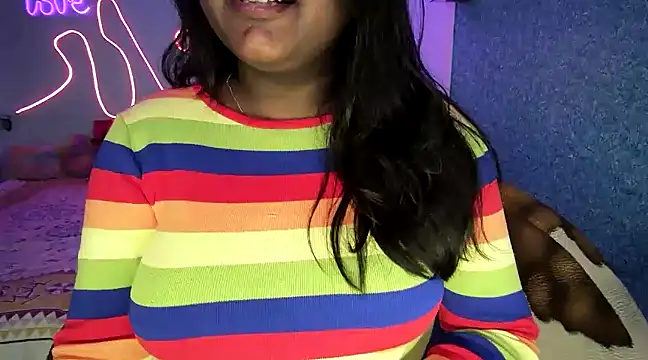 expression queen online show from 01.29.25