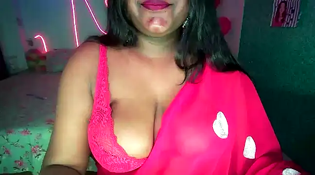 expression queen online show from 03.10.25