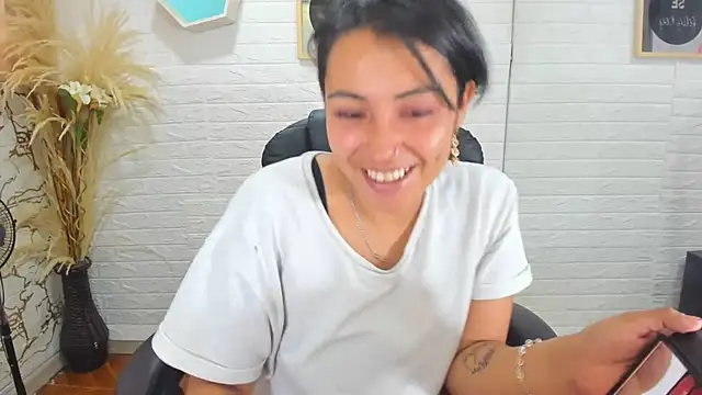 Snapshot of Aisha_09 chatting on 02.23.25 Aisha 09 online show from 02.23.25